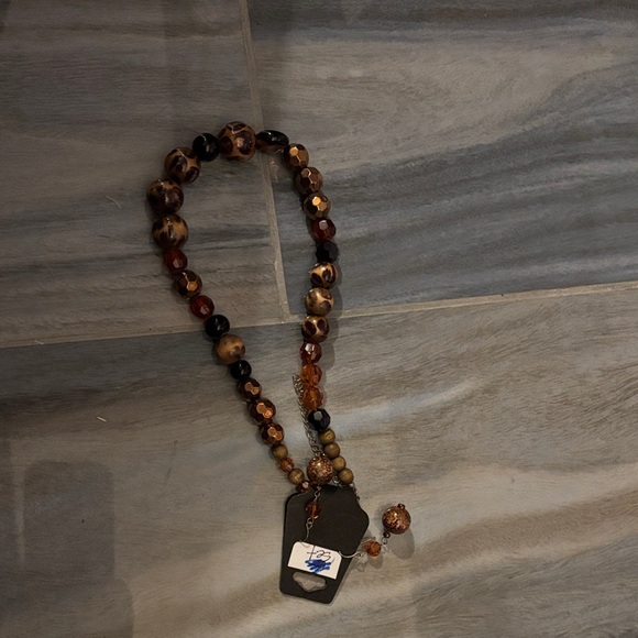 2-piece Beaded Necklace with Earthy Tones - Picture 3 of 5